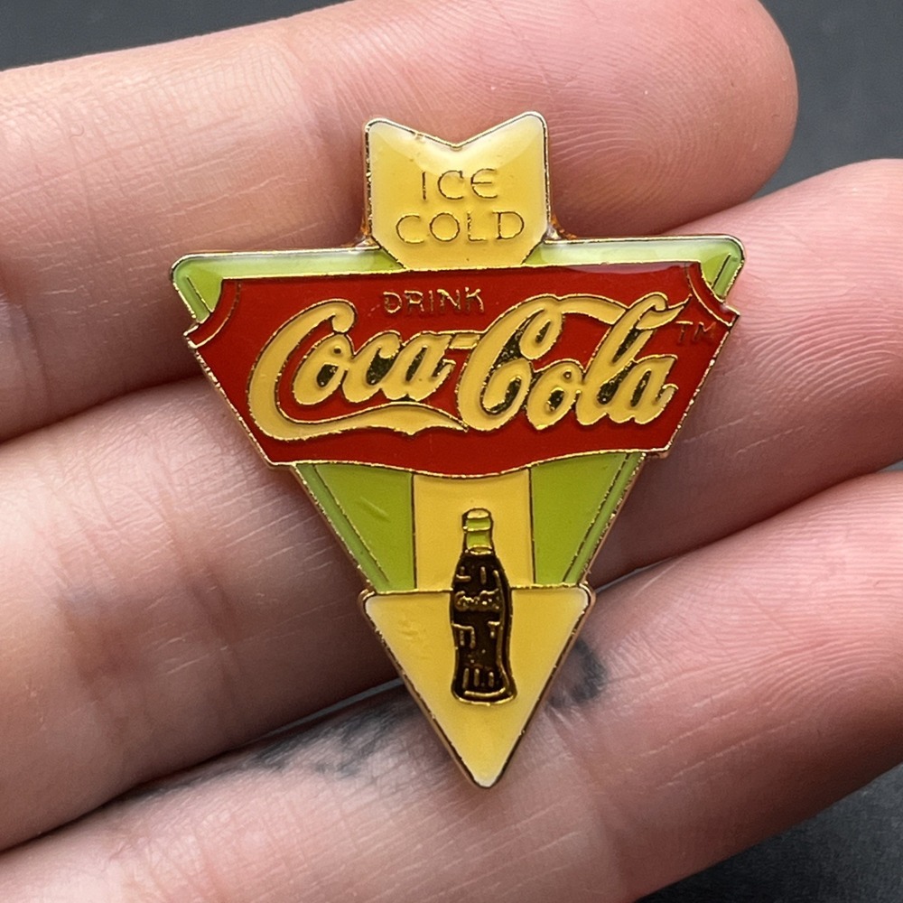 Drink Ice Cold Coca-Cola Coke Glass Bottle Lapel Hat Pin